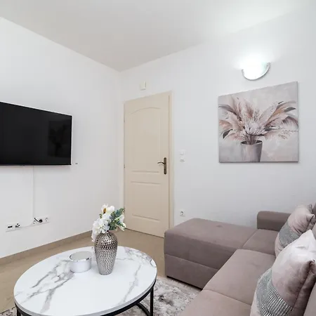 Igor Διαμέρισμα *